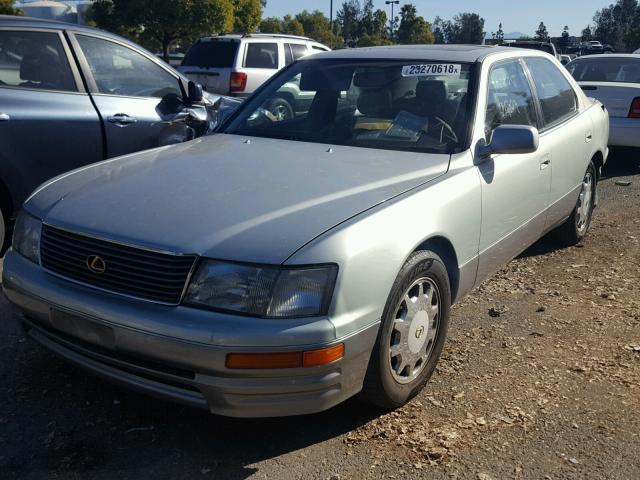 JT8BH28F8V0071183 - 1997 LEXUS LS 400 SILVER photo 2