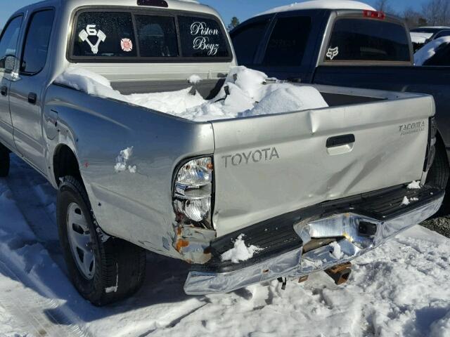 5TEGN92N11Z811630 - 2001 TOYOTA TACOMA DOU SILVER photo 9