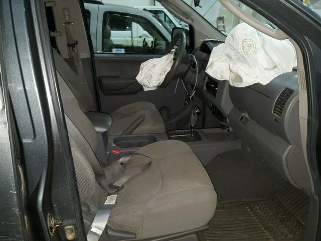 1N6AD09W77C409974 - 2007 NISSAN FRONTIER C GRAY photo 5