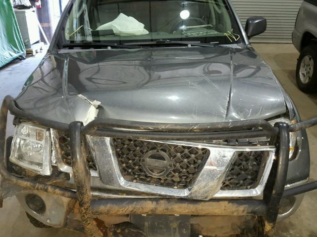 1N6AD09W77C409974 - 2007 NISSAN FRONTIER C GRAY photo 7