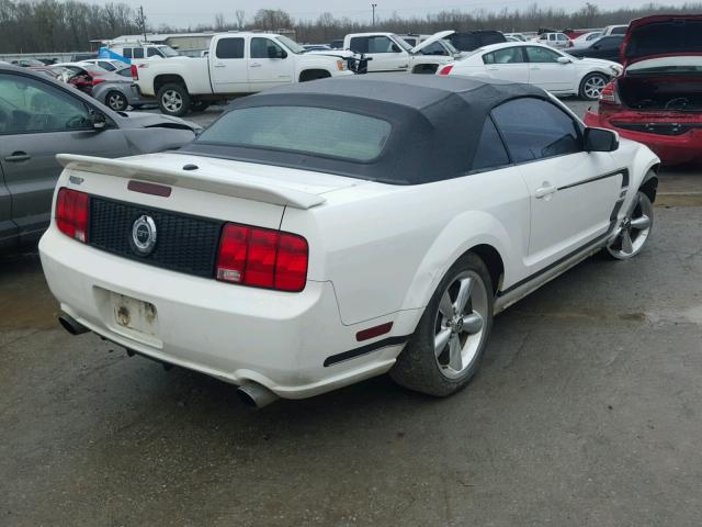 1ZVHT85H675265331 - 2007 FORD MUSTANG GT WHITE photo 4