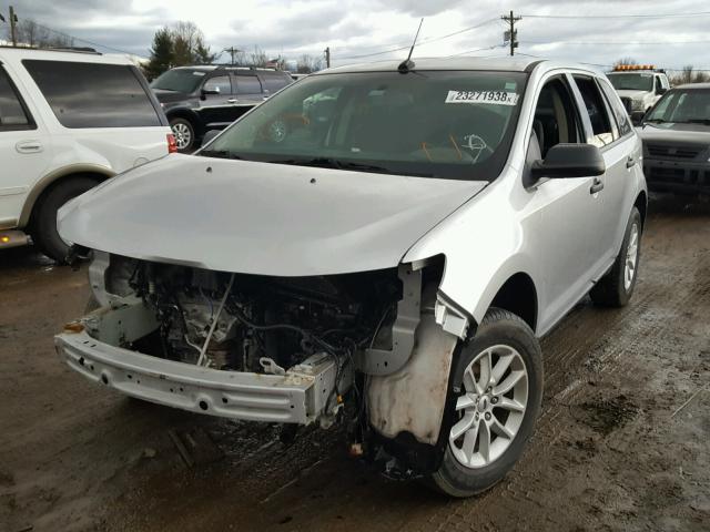 2FMDK3GC8EBA74748 - 2014 FORD EDGE SE SILVER photo 2