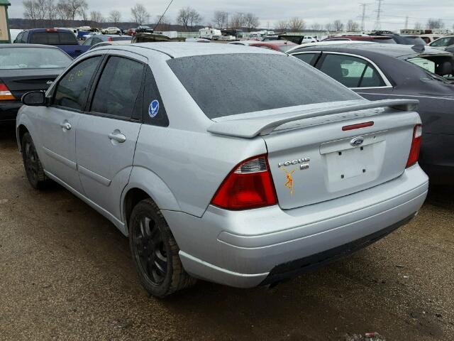 1FAFP38Z07W112482 - 2007 FORD FOCUS ST SILVER photo 3