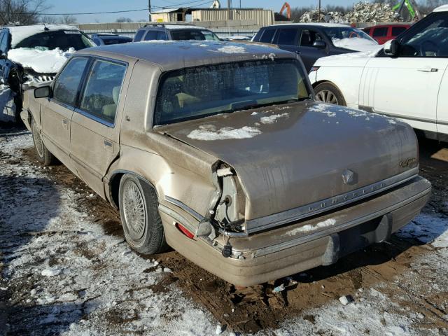 1C3XC66RXPD215536 - 1993 CHRYSLER NEW YORKER 金色 照片 3