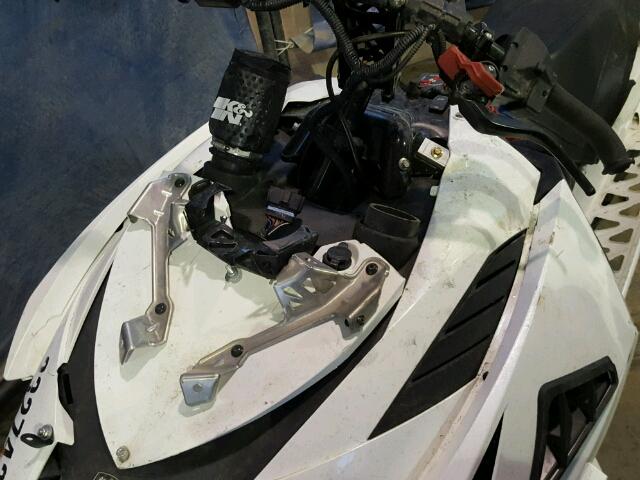 4UF12SNW4CT122380 - 2012 ARCT SNOWMOBILE WHITE photo 9