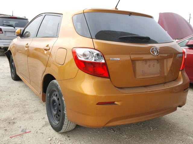 2T1KU40E89C002856 - 2009 TOYOTA COROLLA MA ORANGE photo 3