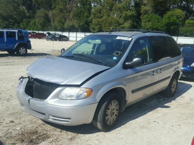 1A4GP45R76B726339 - 2006 CHRYSLER TOWN & COU SILVER photo 2