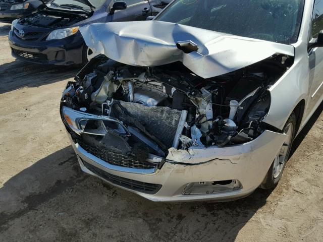 1G11B5SA9GF164610 - 2016 CHEVROLET MALIBU LIM SILVER photo 9