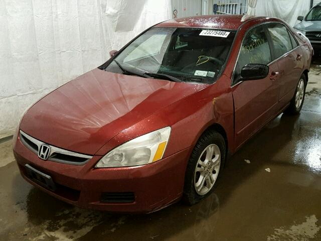 1HGCM56377A102742 - 2007 HONDA ACCORD SE BURGUNDY photo 2