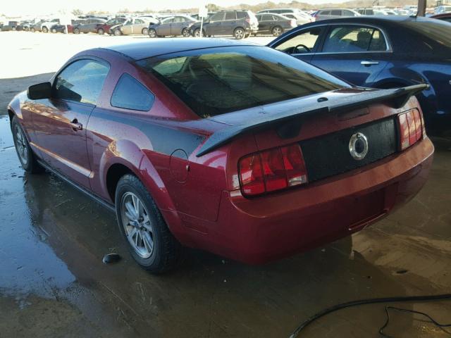 1ZVFT80N275244982 - 2007 FORD MUSTANG RED photo 3