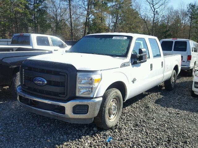 1FT8W3AT6BEC66236 - 2011 FORD F350 SUPER WHITE photo 2