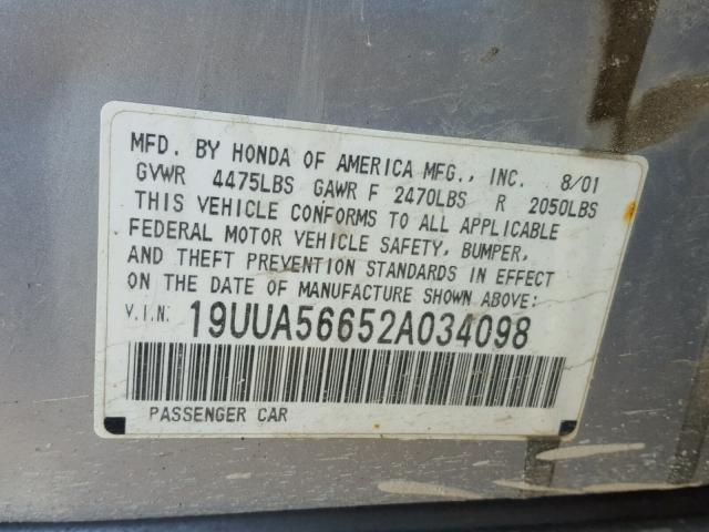 19UUA56652A034098 - 2002 ACURA 3.2TL SILVER photo 10