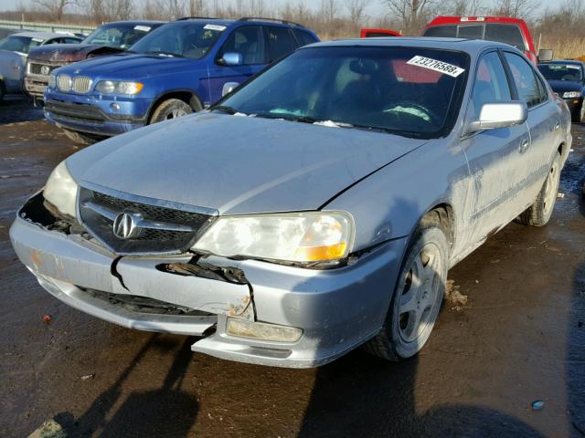 19UUA56652A034098 - 2002 ACURA 3.2TL SILVER photo 2