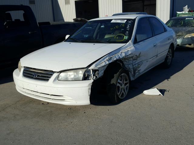 4T1BF22K31U964051 - 2001 TOYOTA CAMRY LE WHITE photo 2