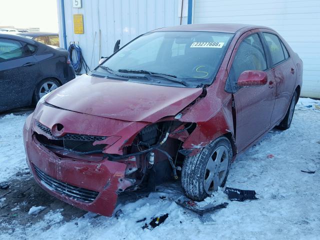 JTDBT923181261669 - 2008 TOYOTA YARIS RED photo 2