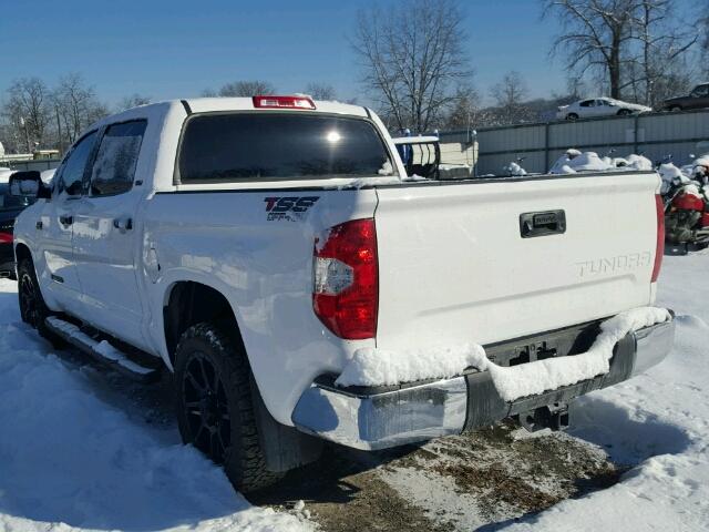 5TFEW5F1XHX226003 - 2017 TOYOTA TUNDRA CRE WHITE photo 3