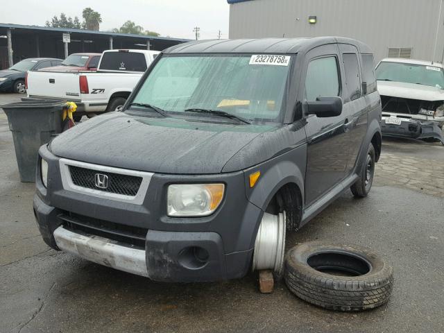 5J6YH28685L002014 - 2005 HONDA ELEMENT EX BLACK photo 2