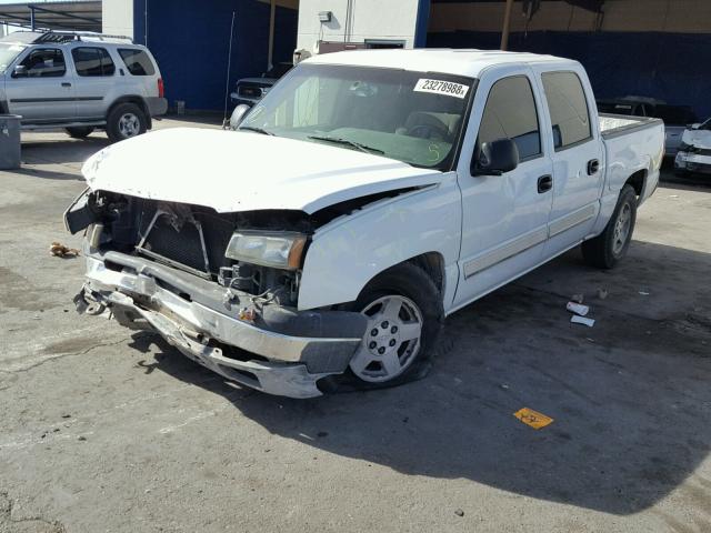 2GCEC13T151105960 - 2005 CHEVROLET SILVERADO WHITE photo 2