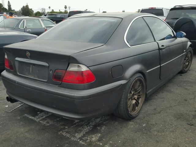 WBABN53451JU20674 - 2001 BMW 330 CI GRAY photo 4