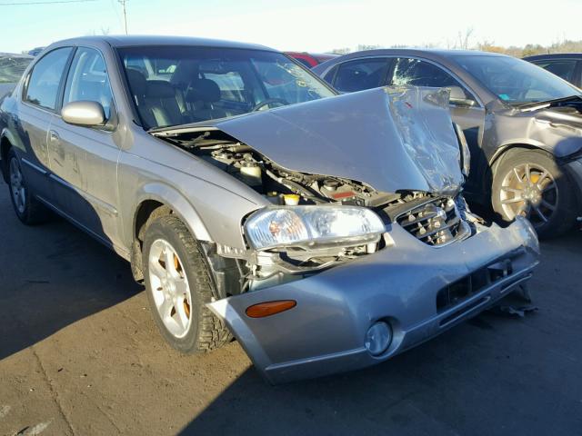 JN1CA31DX1T825365 - 2001 NISSAN MAXIMA GXE SILVER photo 1