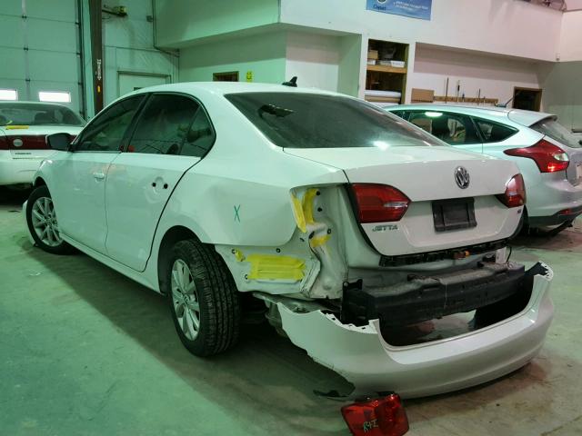 3VWD07AJ5EM418797 - 2014 VOLKSWAGEN JETTA SE WHITE photo 3