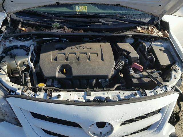 2T1BU4EE6DC057839 - 2013 TOYOTA COROLLA BA WHITE photo 7