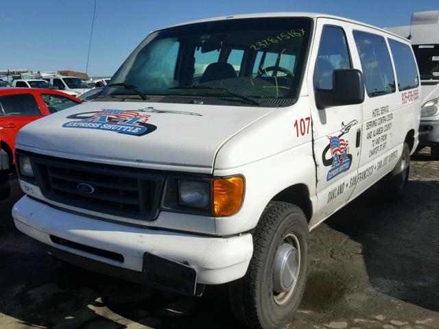 1FDNE31M13HB82867 - 2003 FORD ECONOLINE WHITE photo 2