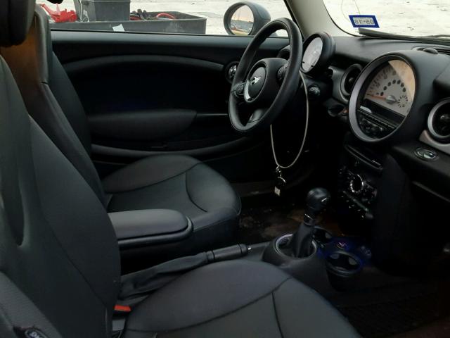 WMWZF3C54DT489647 - 2013 MINI COOPER CLU CREAM photo 5