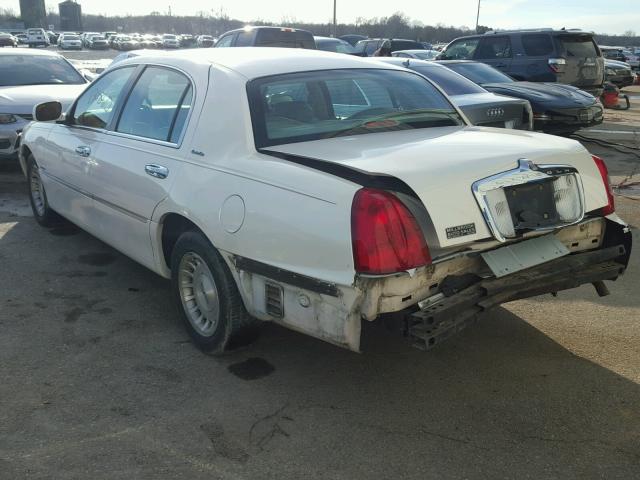 1LNFM81W3WY632223 - 1998 LINCOLN TOWN CAR E WHITE photo 3