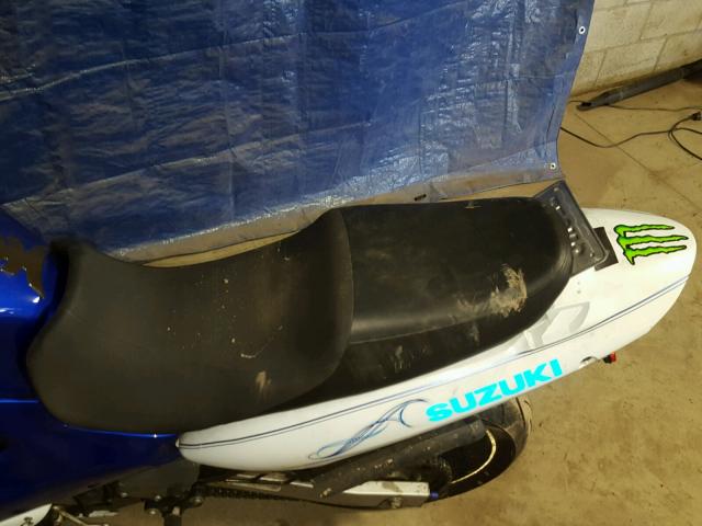 JS1GN79A452100113 - 2005 SUZUKI GSX600 F BLUE photo 6