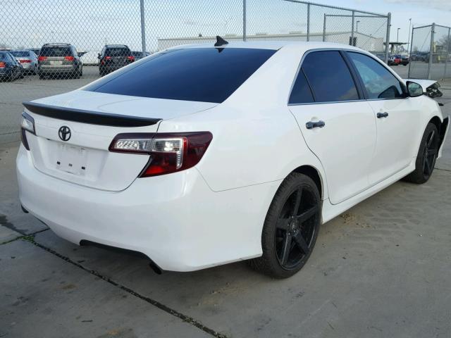 4T1BF1FK1EU838748 - 2014 TOYOTA CAMRY L WHITE photo 4