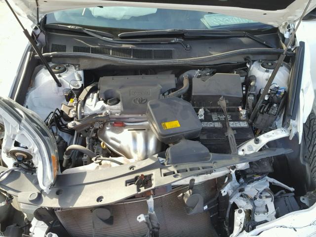 4T1BF1FK1EU838748 - 2014 TOYOTA CAMRY L WHITE photo 7