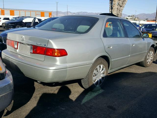 JT2BG22K0Y0524185 - 2000 TOYOTA CAMRY CE SILVER photo 4