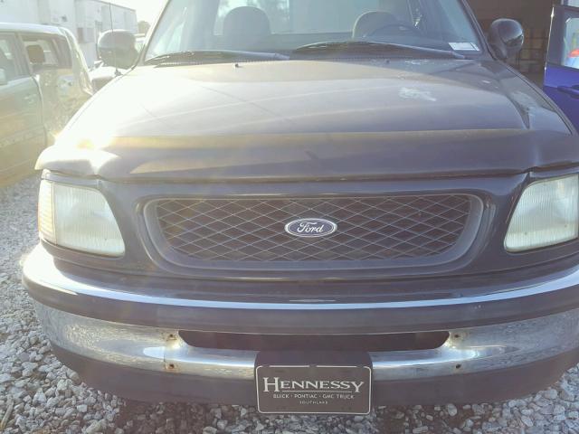 1FTZF1727WNA53177 - 1998 FORD F150 BLACK photo 9