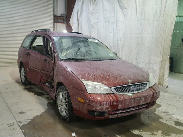 1FAFP36N25W272957 - 2005 FORD FOCUS ZXW RED photo 1