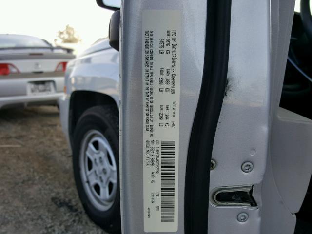 1J8FF28W07D392650 - 2007 JEEP PATRIOT SP SILVER photo 10