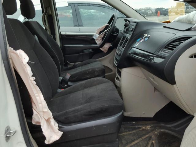 2C4RDGBG5DR563720 - 2013 DODGE GRAND CARA WHITE photo 5