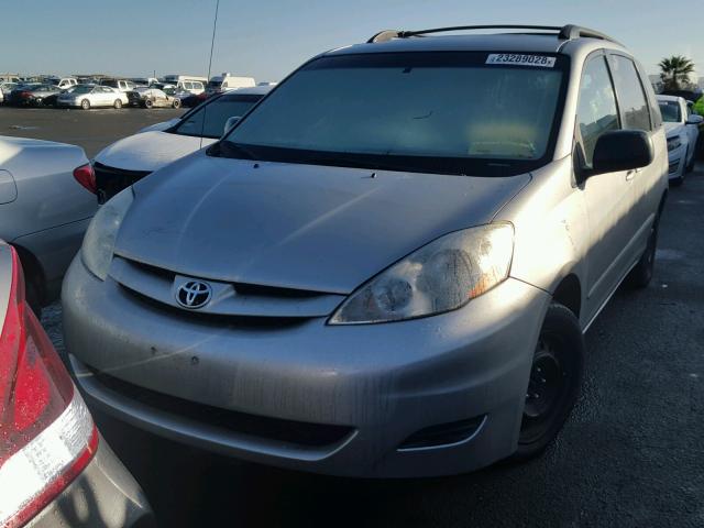 5TDZK23C47S016695 - 2007 TOYOTA SIENNA CE SILVER photo 2