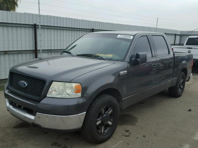 1FTPW12554KD81818 - 2004 FORD F150 SUPER GRAY photo 2