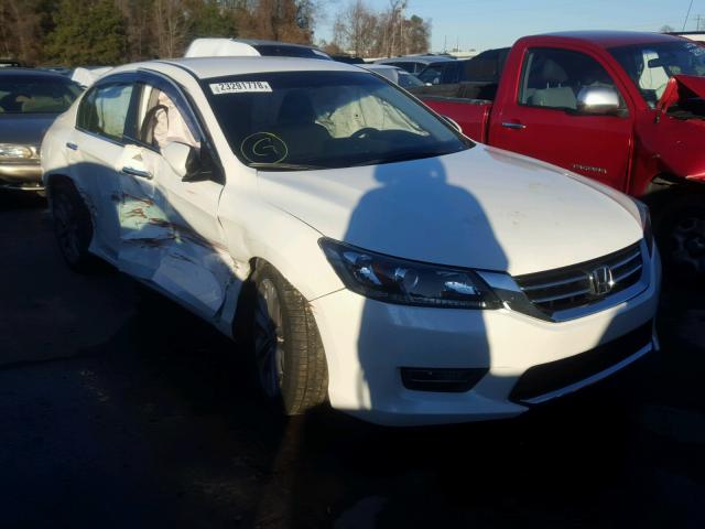 1HGCR2F57DA041020 - 2013 HONDA ACCORD SPO WHITE photo 1