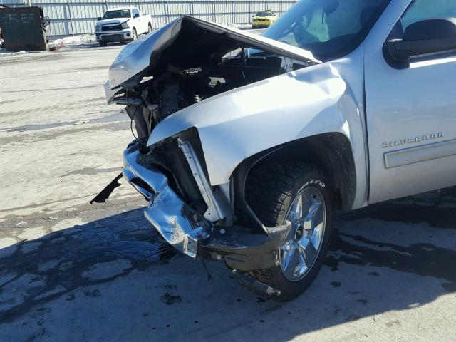 3GCPCSE00BG384631 - 2011 CHEVROLET SILVERADO SILVER photo 10