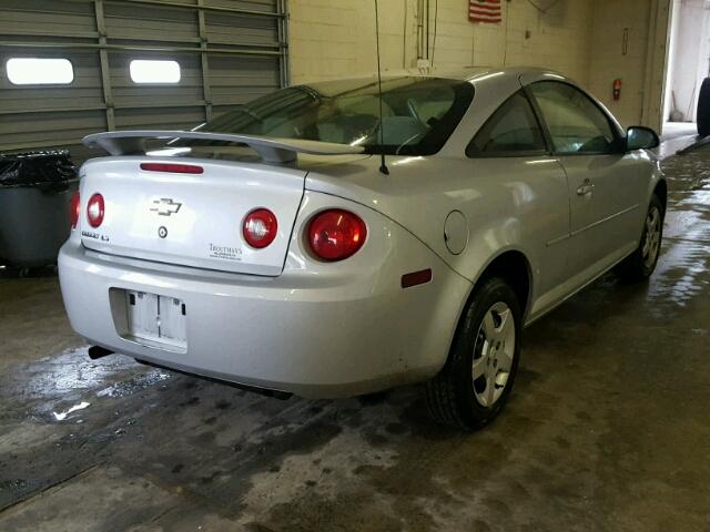 1G1AK15F977275555 - 2007 CHEVROLET COBALT LS SILVER photo 4