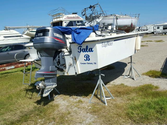 DMA02040B000 - 2000 EDGE BOAT WHITE photo 4