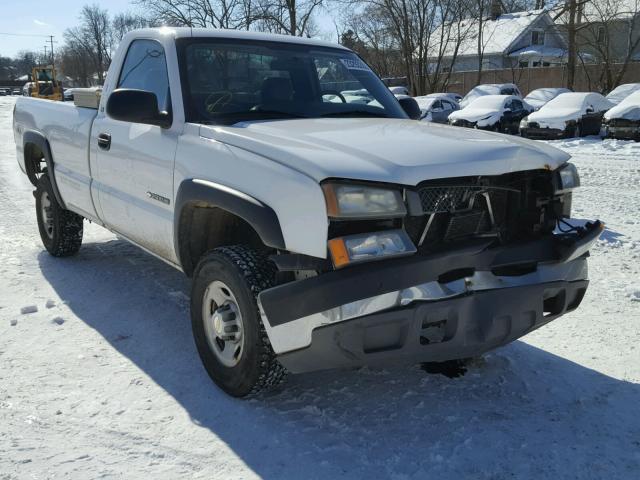 1GCHK24U64E325721 - 2004 CHEVROLET SILVERADO WHITE photo 1