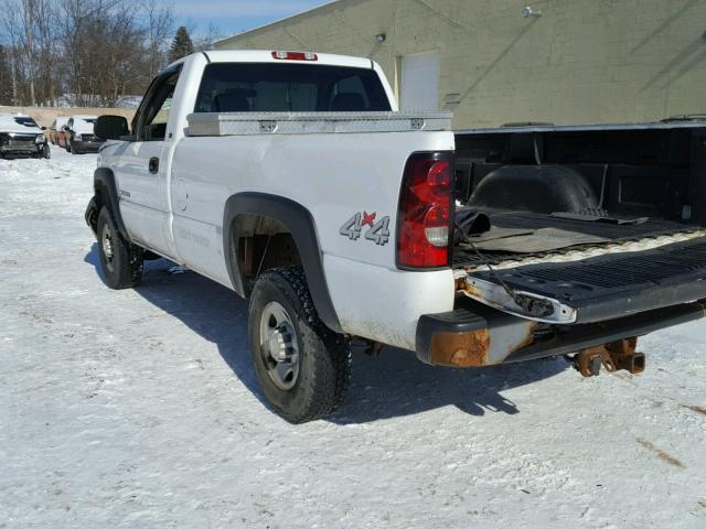 1GCHK24U64E325721 - 2004 CHEVROLET SILVERADO WHITE photo 3