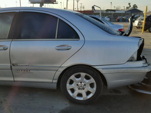 WDBRF61J13F307595 - 2003 MERCEDES-BENZ C 240 SILVER photo 9