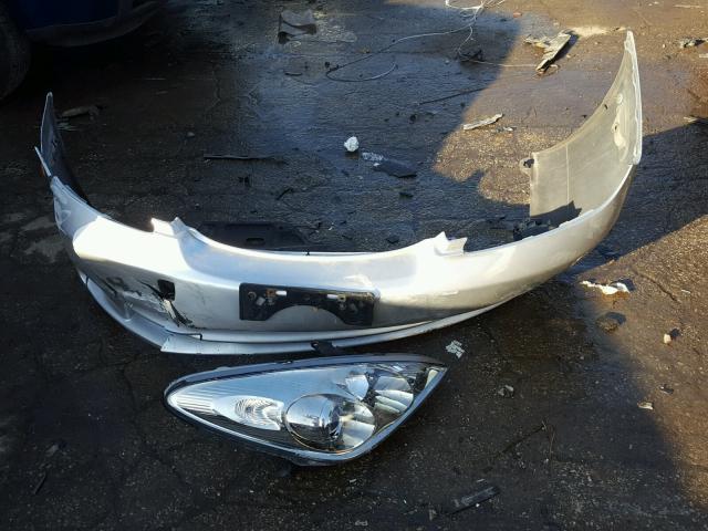 JTHBA30G555089092 - 2005 LEXUS ES 330 SILVER photo 9