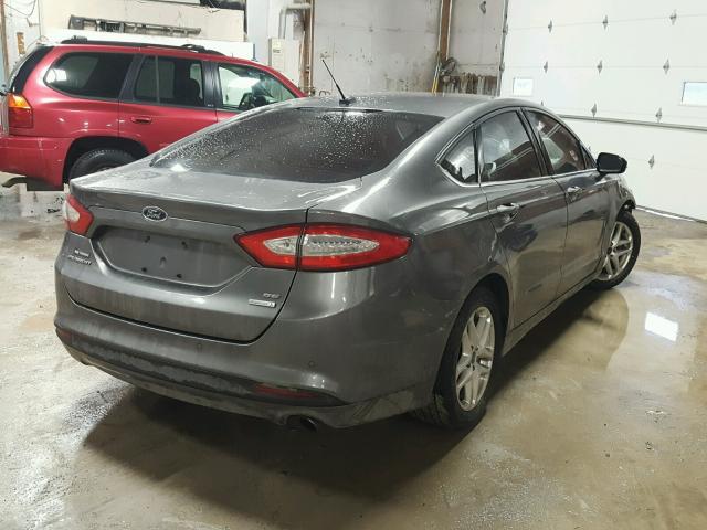 3FA6P0HR6DR257250 - 2013 FORD FUSION SE GRAY photo 4