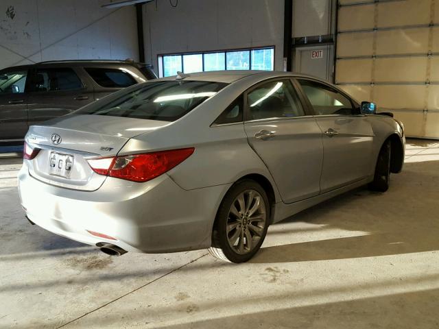 5NPEC4ABXCH333592 - 2012 HYUNDAI SONATA SE SILVER photo 4