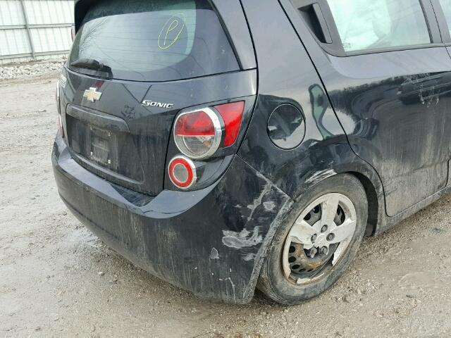 1G1JA6SH8F4100641 - 2015 CHEVROLET SONIC LS Սև լուսանկար 9